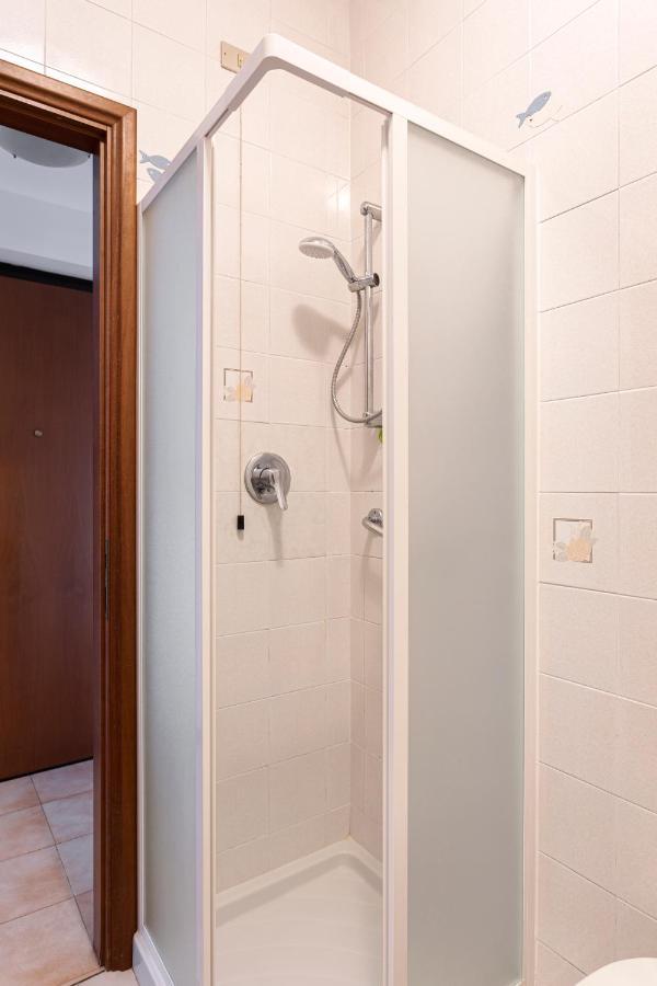 Comfy Apartment In Corso Como Milan Exterior photo
